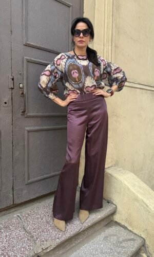 Vizkozės laisvo kirpimo kelnės.