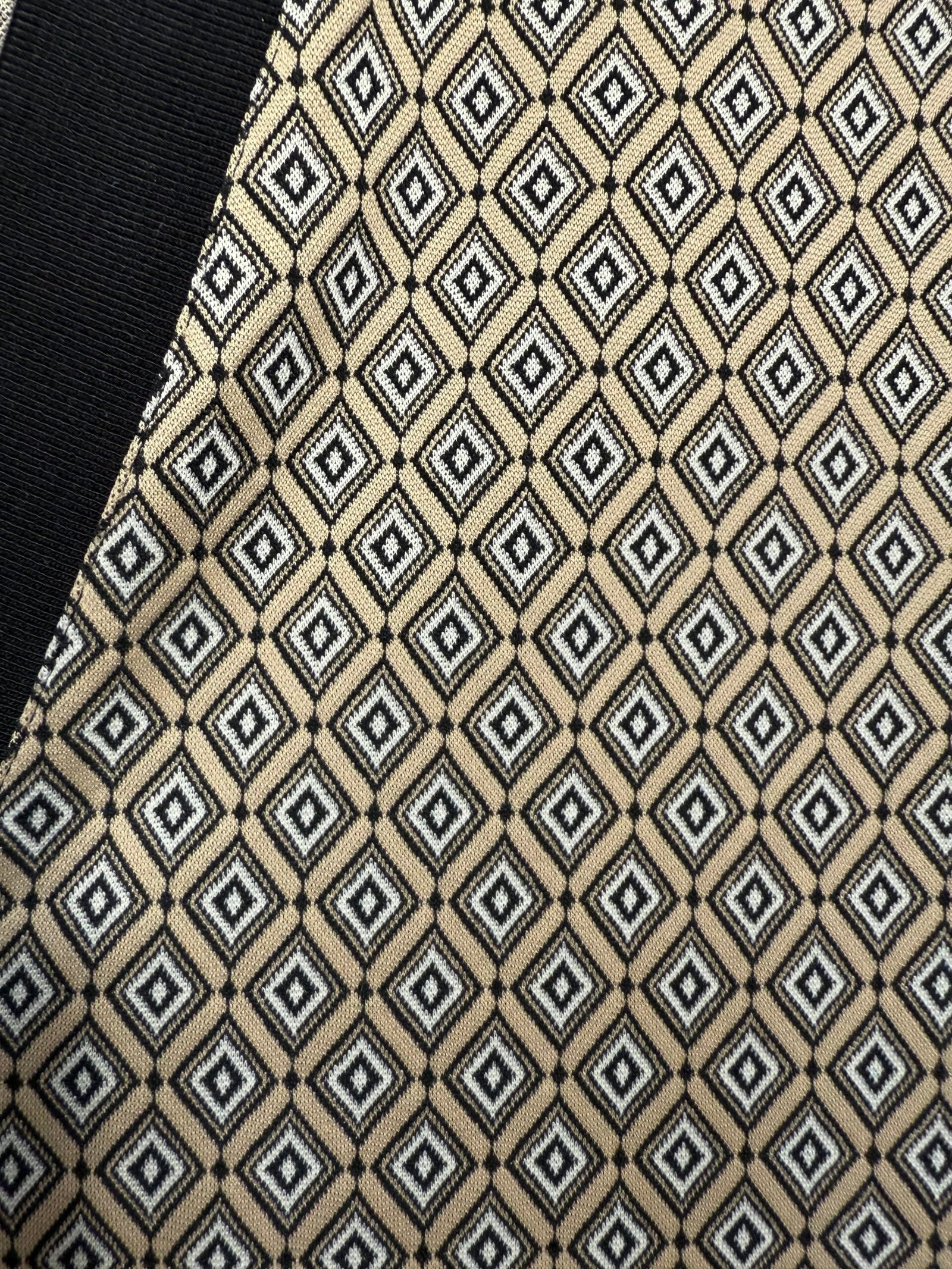 Raštuota liemenė moterims - Image 4