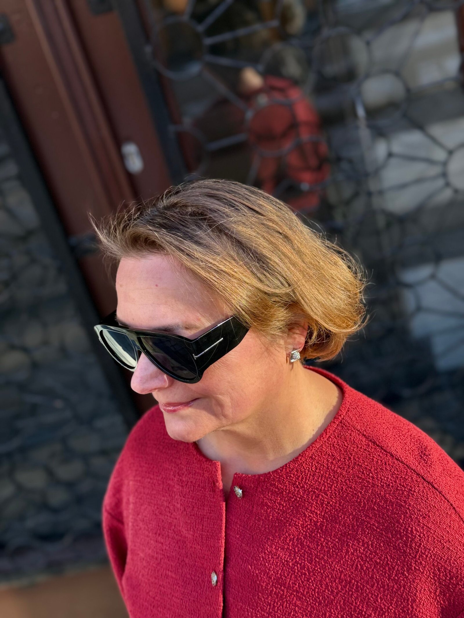 Raudonas chanel tipo audinio medvilnės megztukas su sagutėm - Image 5